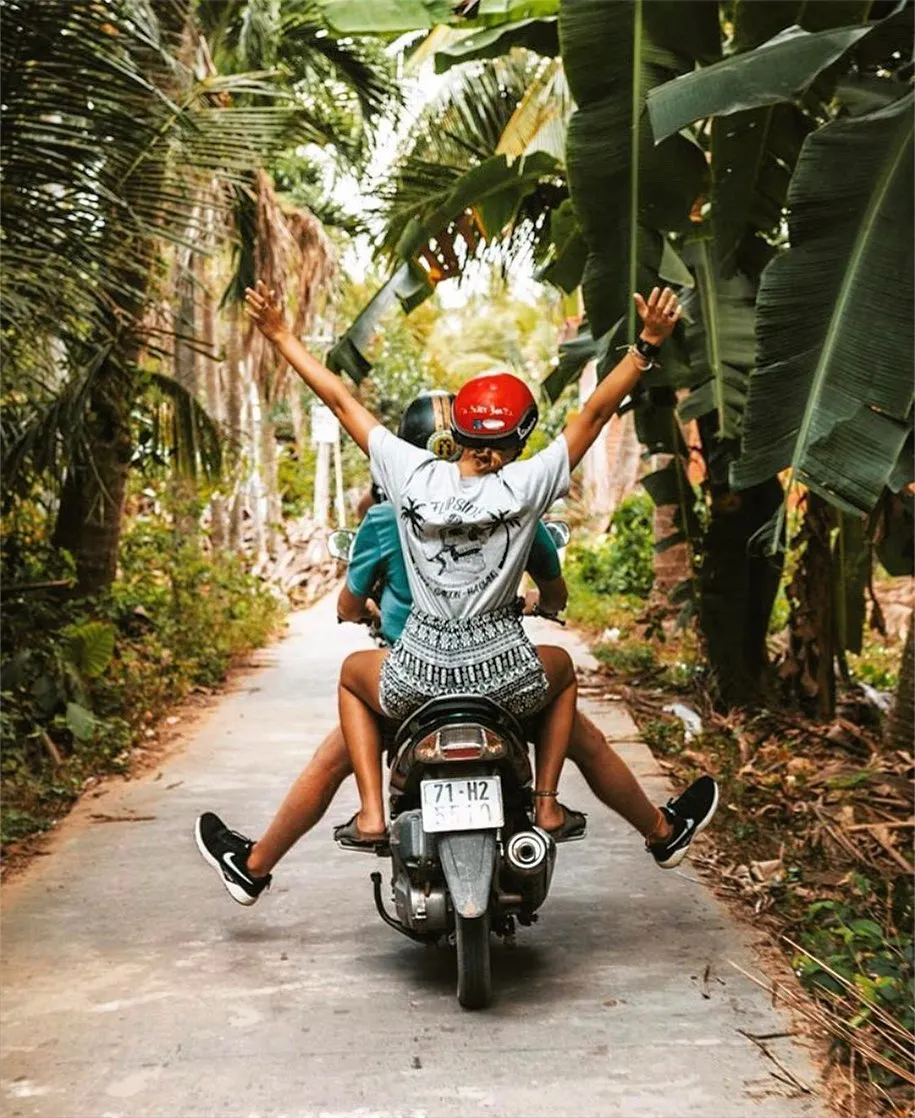 Semi-Auto 110cc on the road